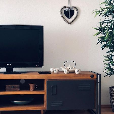 Parkplatz Und Balkon - Burberg'S Heimathafen In Wiesbaden Dış mekan fotoğraf