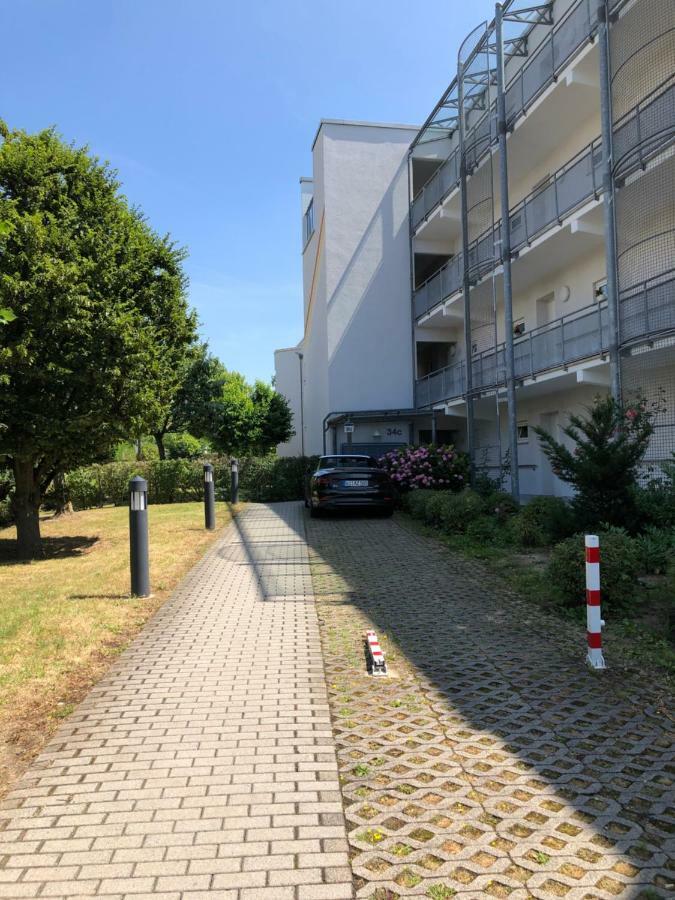 Parkplatz Und Balkon - Burberg'S Heimathafen In Wiesbaden Dış mekan fotoğraf
